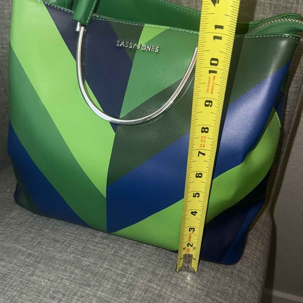 Sassy Jones Blue & Green vegan leather tote bag. EUC - Picture 6 of 7